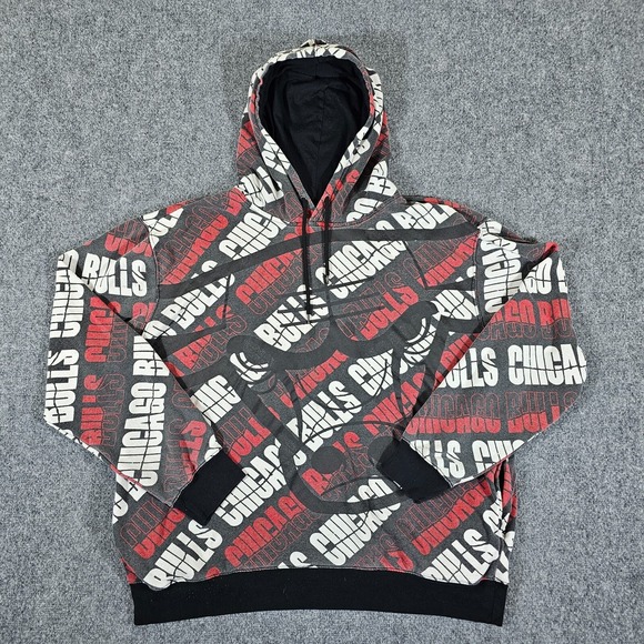 NBA Official Chicago Bulls AOP Graphic Hooded Sweatshirt Black/Red Mens Size 2XL - Picture 1 of 7